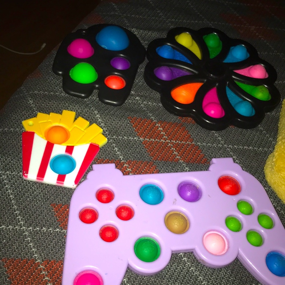 Rainbow fidget